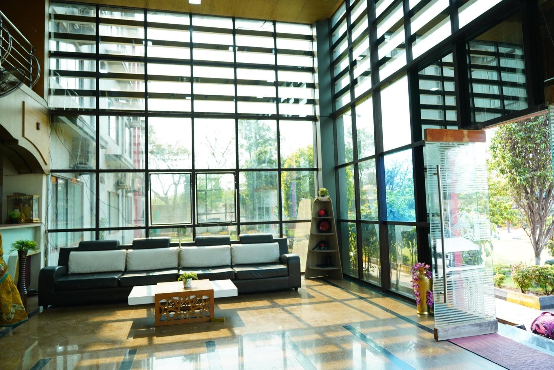 Hotel Sree Vijayalakshmi - lounge thumbnail